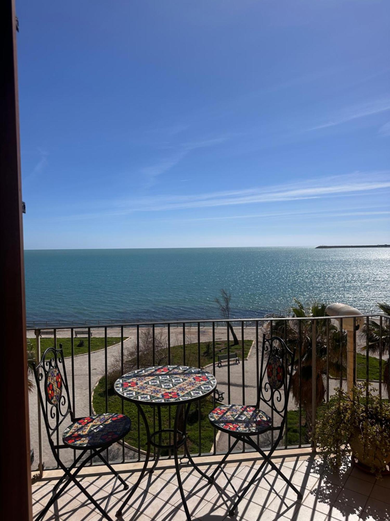 Vista D'Amare Bed and Breakfast Pozzallo Εξωτερικό φωτογραφία